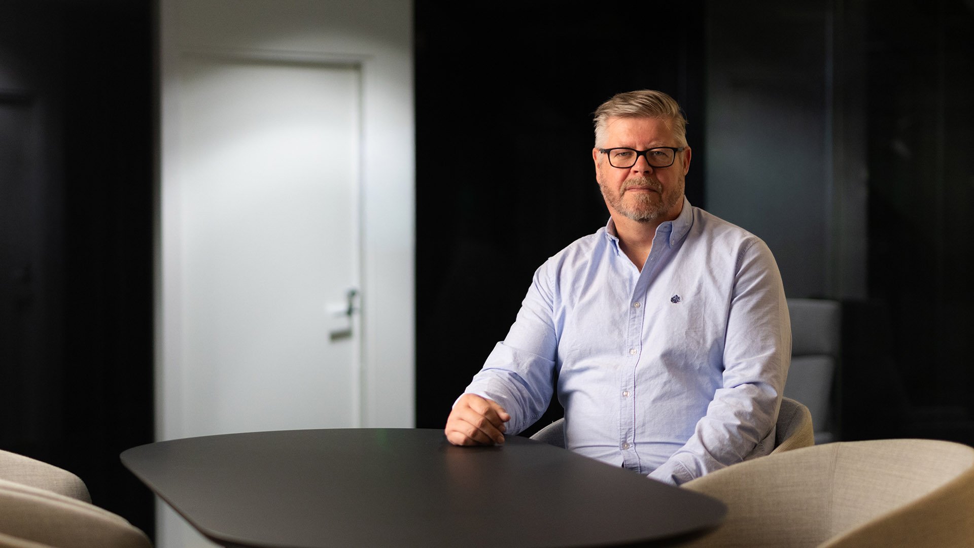 Datakeskussuunnittelusta vastaava johtaja Timo Puroviita uskoo, että datakeskuksista karttunut kokemus ja yhdessä kasvanut osaaminen kantavat myös tulevaisuuden hankkeissa ja projektityössä.&nbsp;