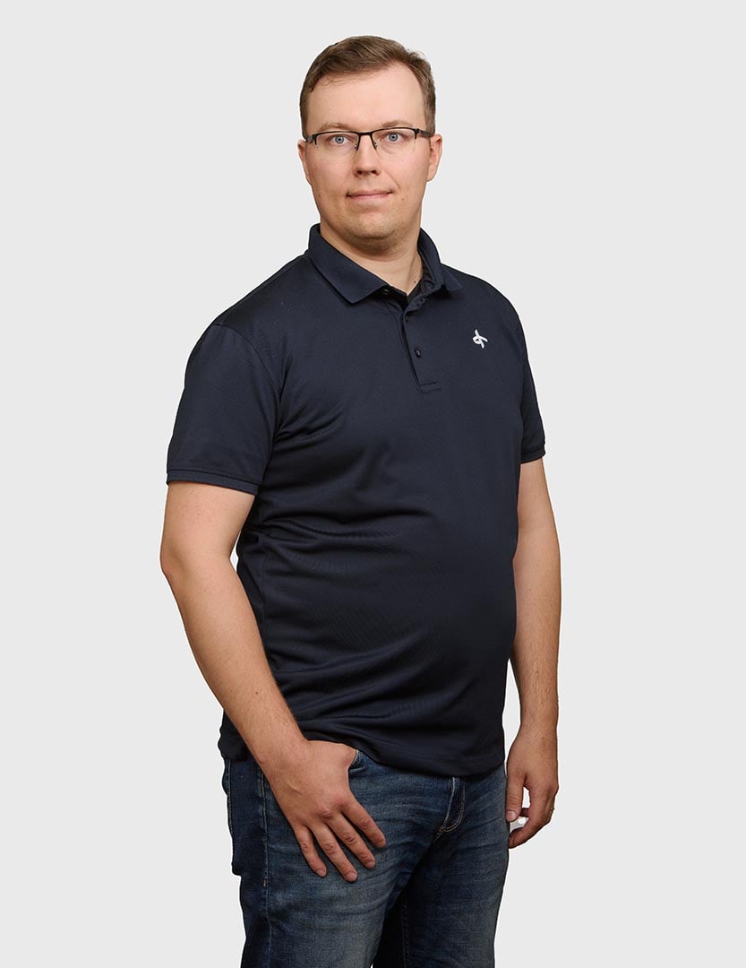 Henry Niemi_833x1080