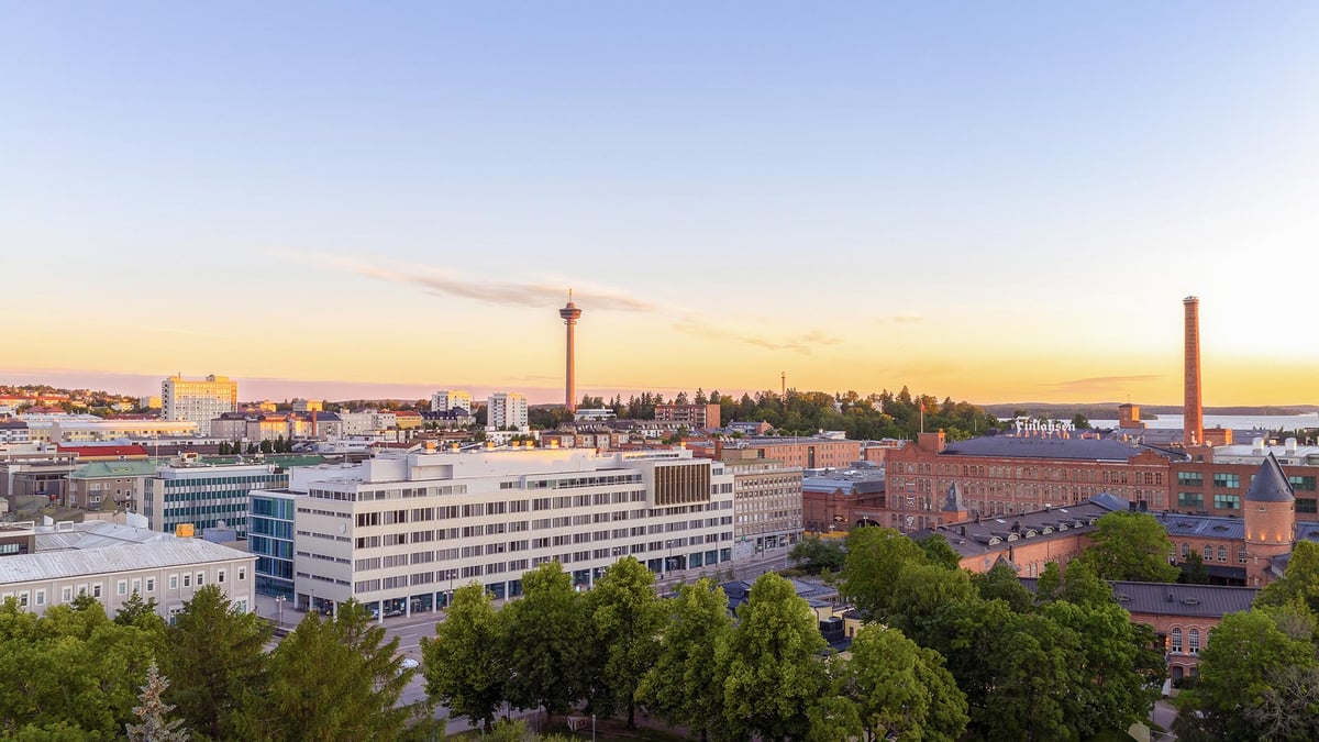 Aarne Ervin suunnittelema Tampereen kaupungintalo koki perusteellisen uudistuksen, jossa suojellun rakennuksen tunnistettava ilme säilyi, mutta tilat päivitettiin vastaamaan nykypäivän tarpeita. 