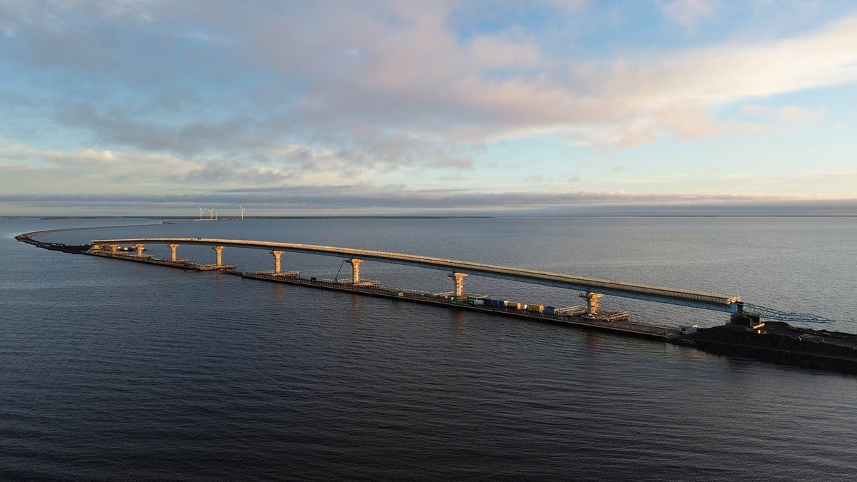 A-Insinöörit toimii Hailuodon kiinteän yhteyden ja Huikun sillan suunnittelijana.