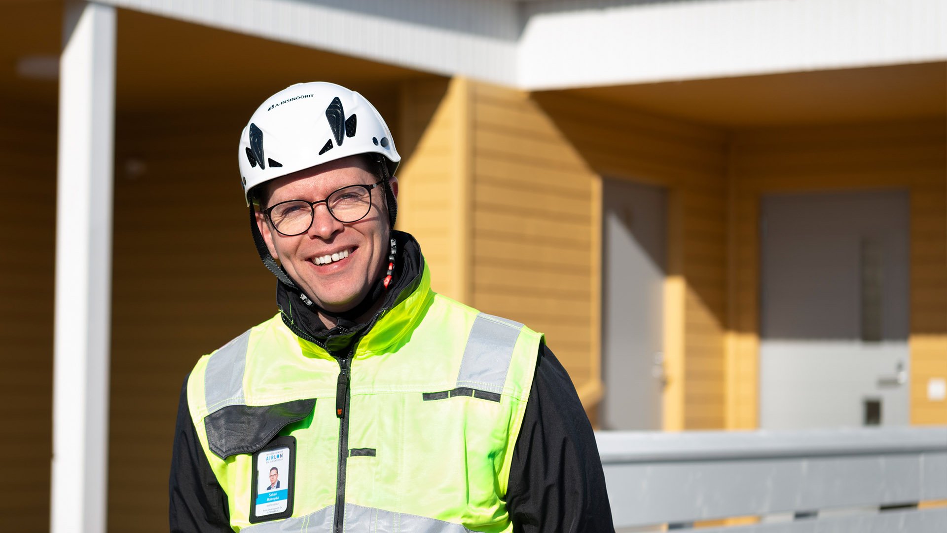 Meiltä saat asiantuntijan, joka vastaa rakennustuotteidesi tuotekelpoisuudesta.