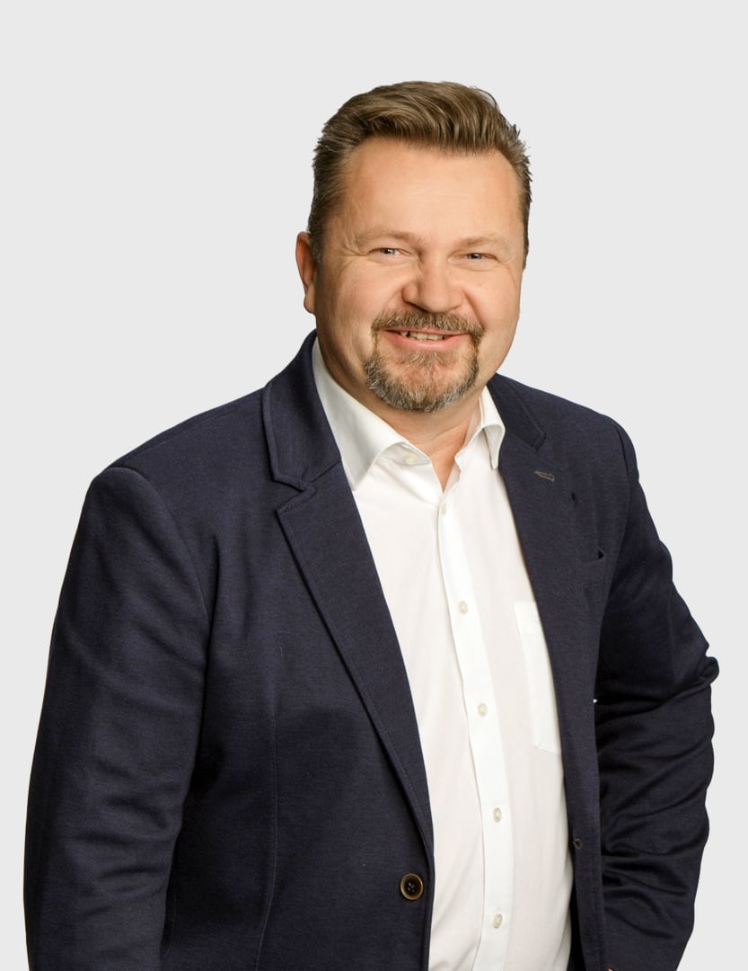 Harri_Kallio_833x1080px