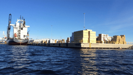 Länsilaituri ja satamakenttä Oulun satama