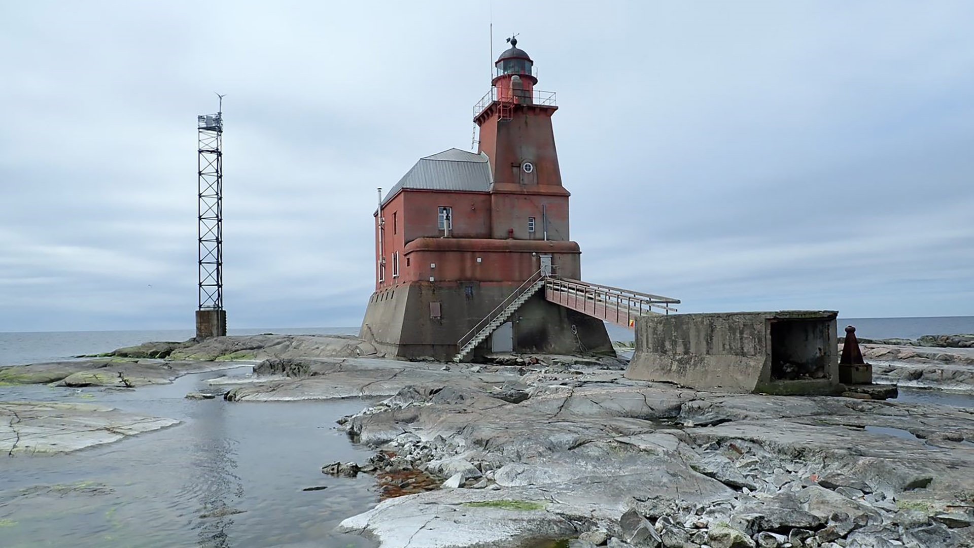 Kallbåda and Längden Lighthouses