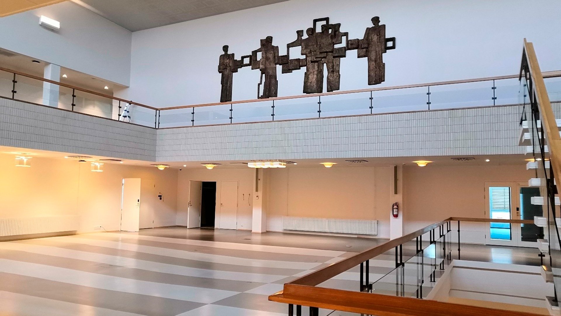 Turun-yliopiston-päärakennus-keskusaula