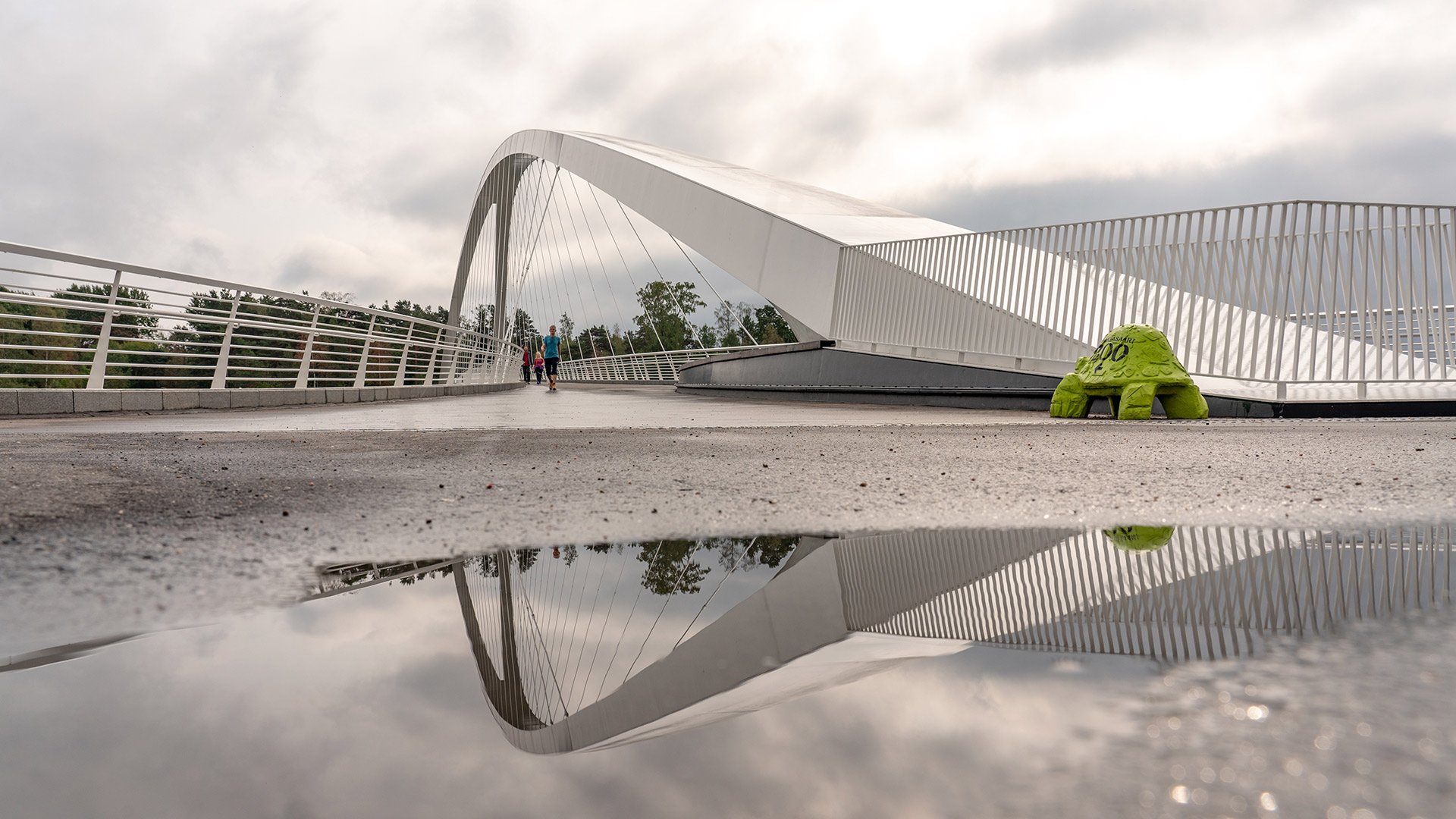 Isoisänsilta Bridge, Helsinki