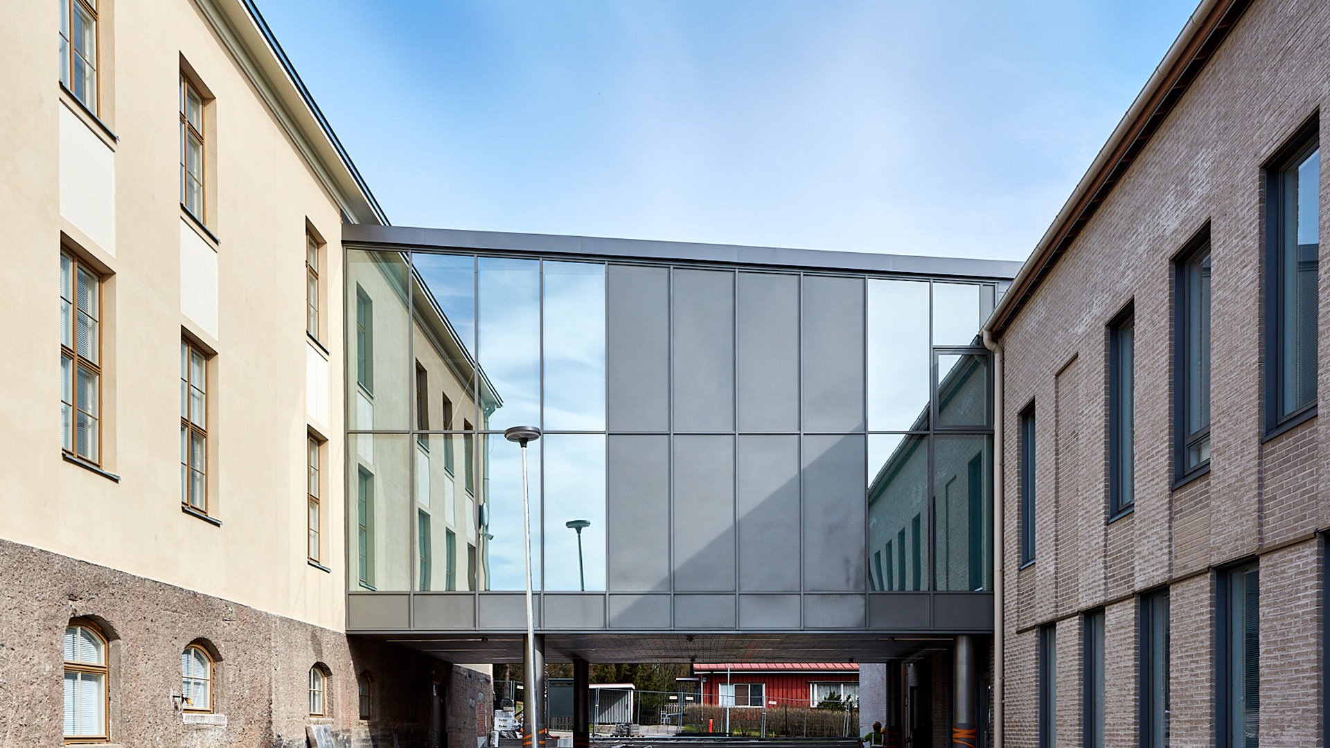 We identify indoor climate challenges through our research and help improve indoor air quality.