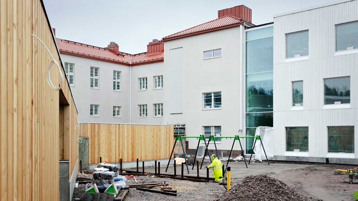 Monikko_koulukeskus_Espoo_vanha_ja_uusi_rakennus