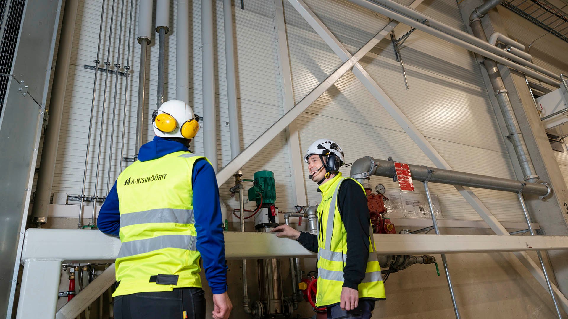 Our safety coordinator will also ensure the safety of your project during the commissioning of the building. 