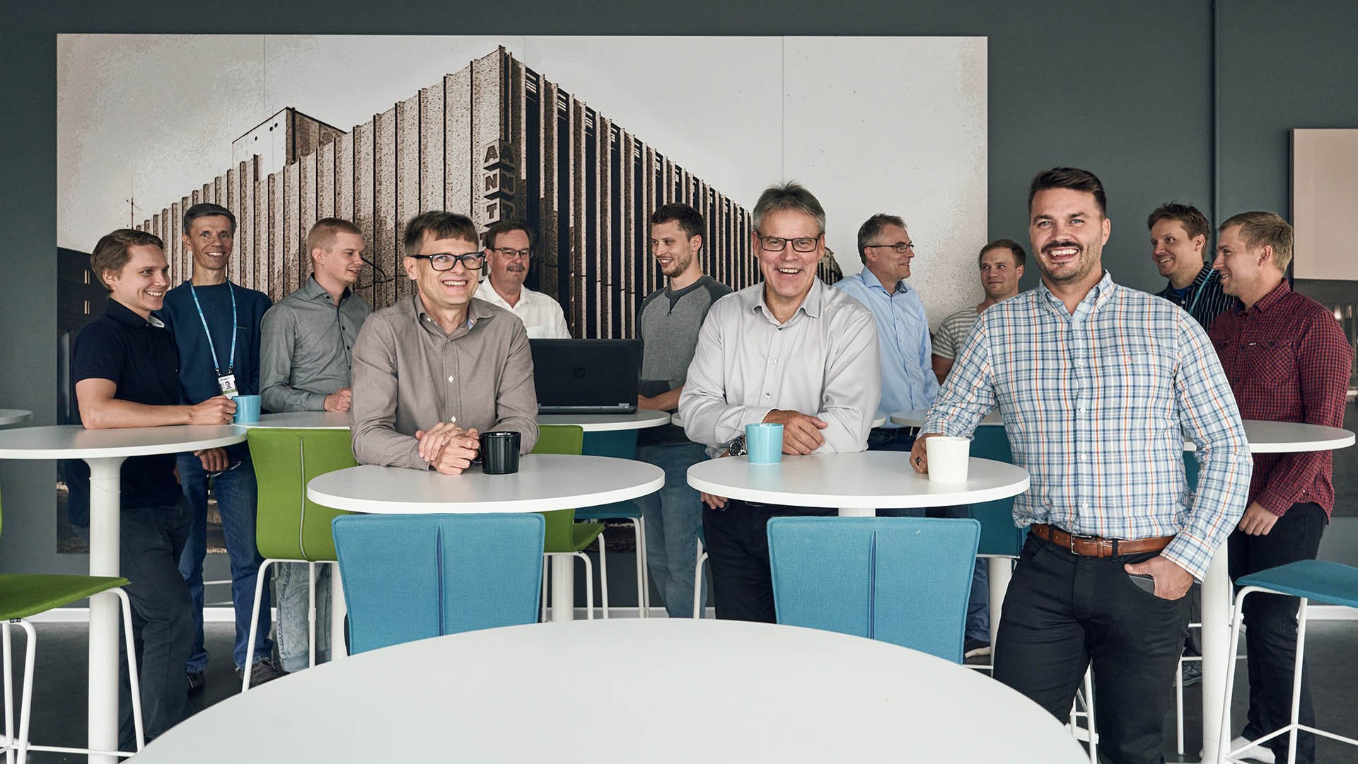 Wärtsilä Sustainable Technology Hub suunnittelijat ryhmäkuva