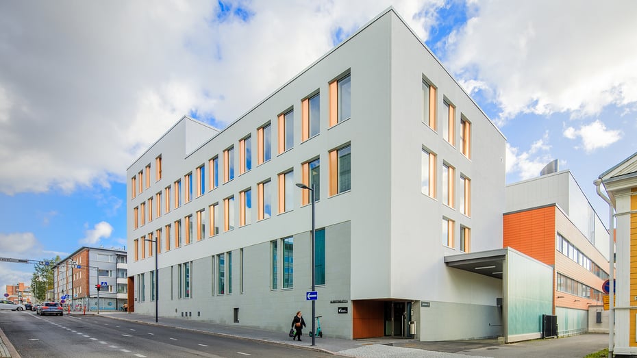 Oulun Oikeustalo on vähähiilisen rakennuttamisen pilotti.