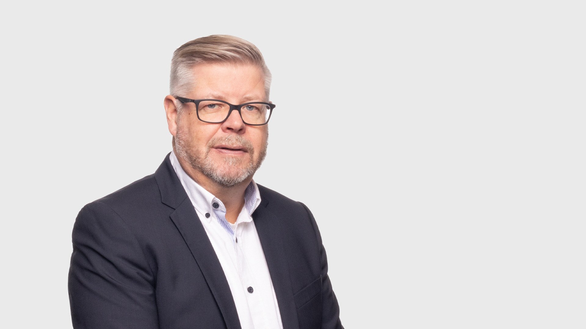 Palvelinkeskustilojen kokenut erikoisosaaja Timo Puroviita ryhtyy vastaamaan A-Insinöörien suunnittelupalveluista datakeskushankkeisiin.