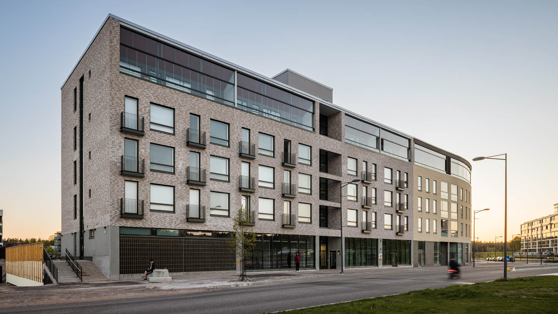 Henttaan puistokatu, housing company, Espoo
